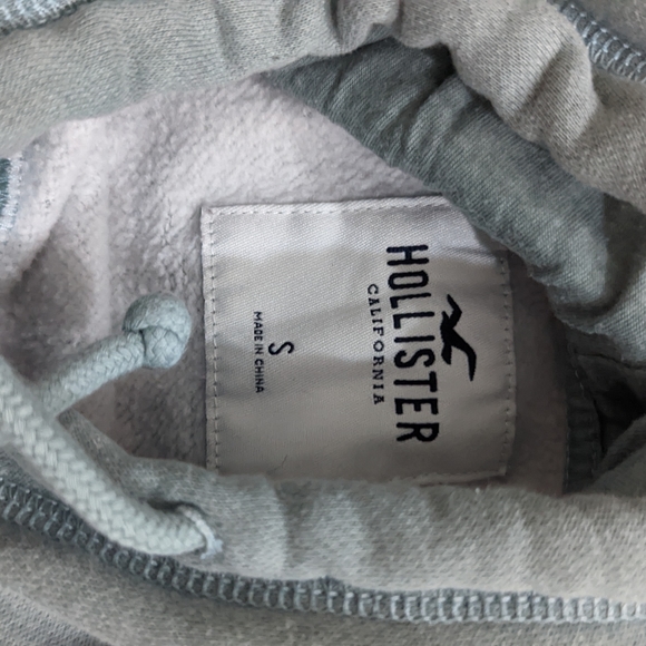Hollister hoodie - Picture 2 of 2